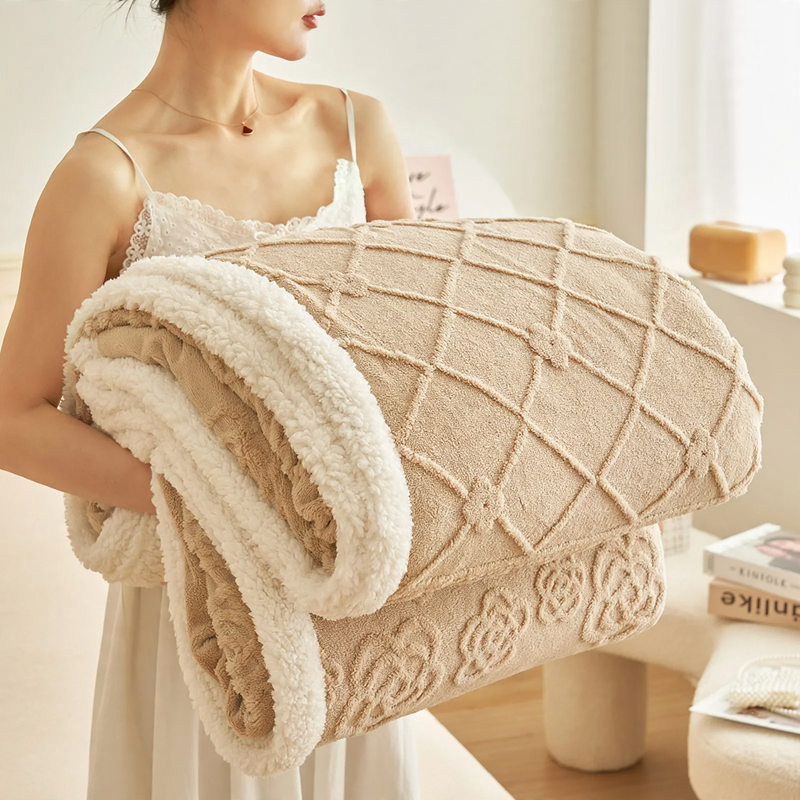 Korallenfleece-Wolldecke, gesteppt, 300–500 g