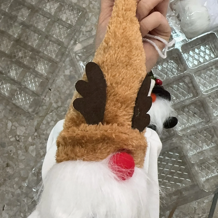 Weihnachts-Adventskalender mit Wichtelfiguren