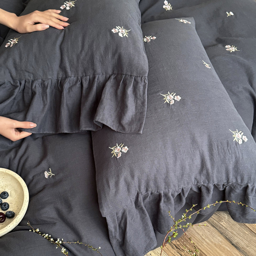 Baumwoll-Bettwäscheset, Crinkle-Gewebe mit Präzisionsstickerei
