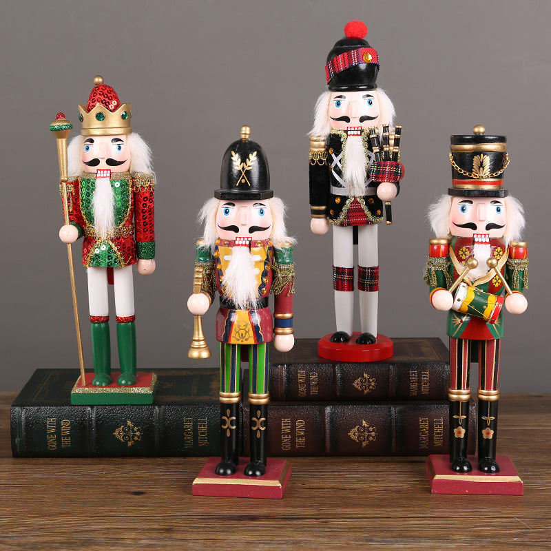 Dekorative Nussknacker-Figur aus Holz, europäischer Stil