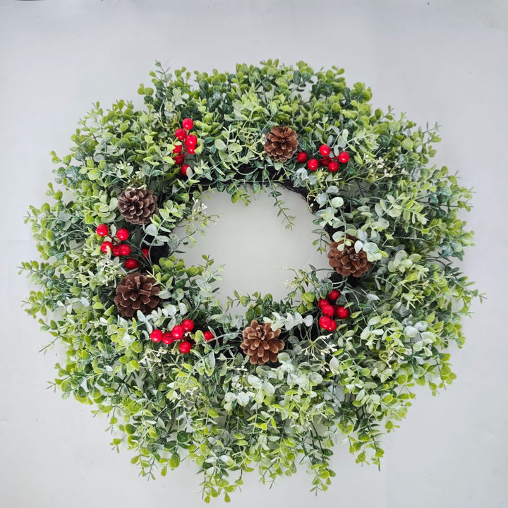 Weihnachtlicher Eukalyptus-Kranz mit Welcome-Schild 60 cm