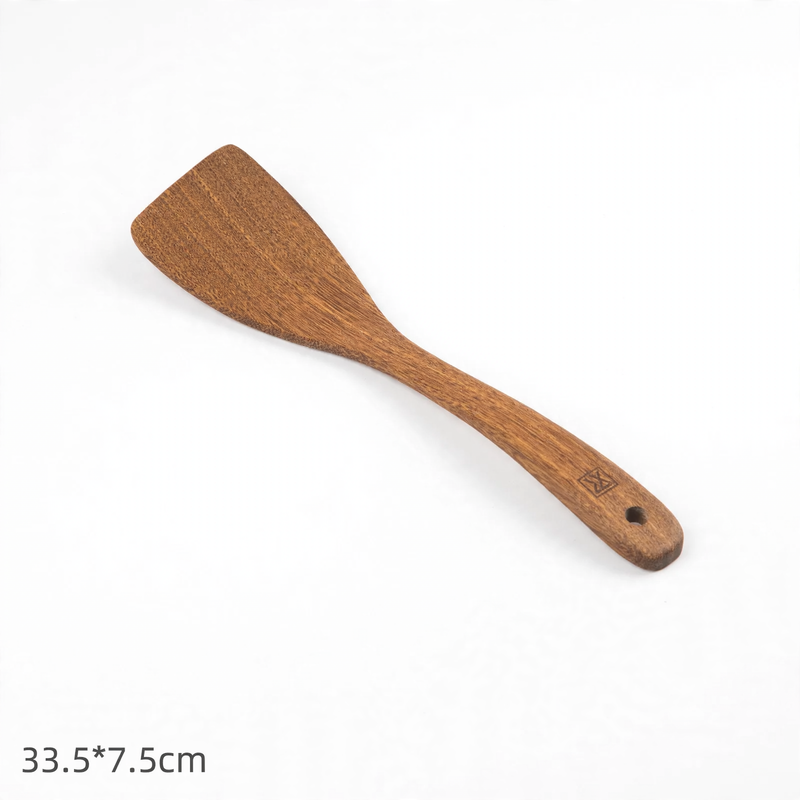 Kochbesteck aus Holz, verschiedene Formen