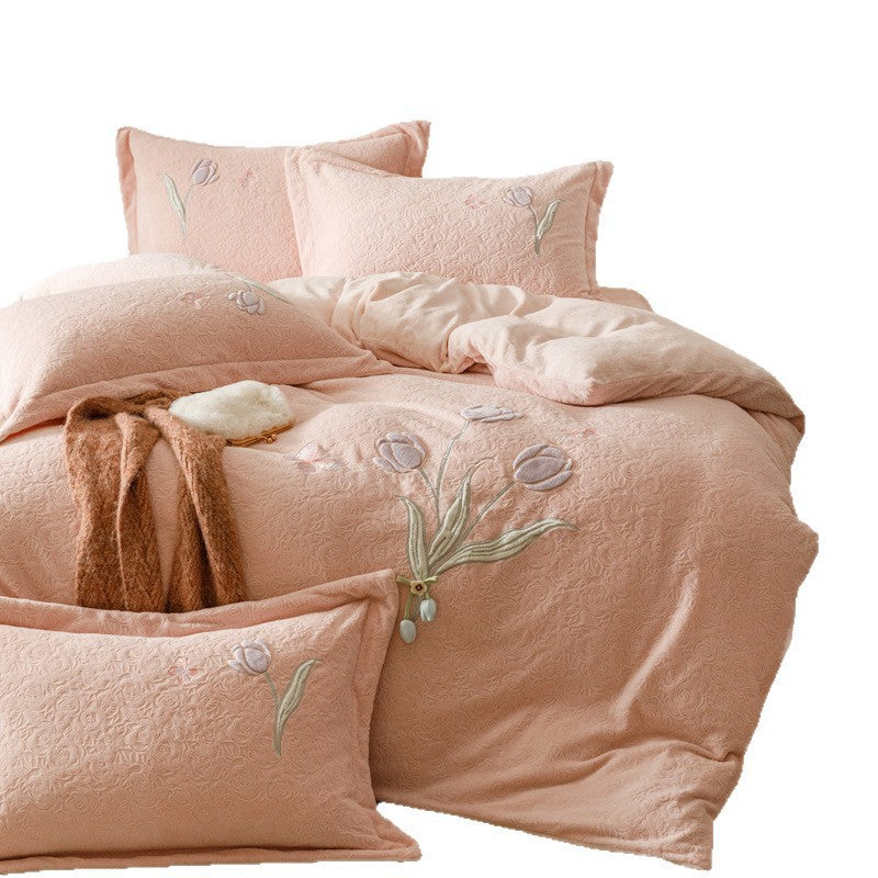 Luxuriöses Bettwäsche-Set aus Milchfaser-Fleece mit Prägung