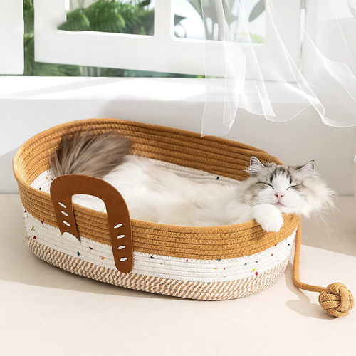Geflochtenes Katzenbett in Brotform aus Filz