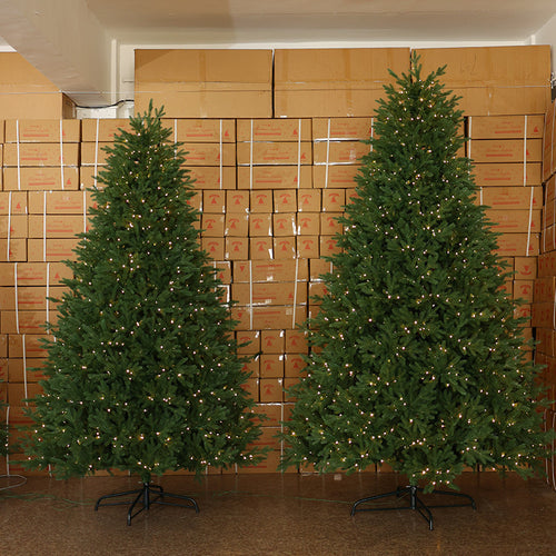 Hochwertiger PE-Weihnachtsbaum, verschiedene Größen