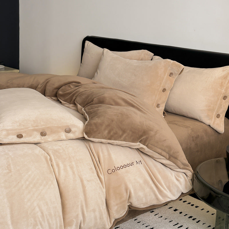 Luxuriöses Milchfaser-Fleece Bettwäsche-Set mit Stickerei