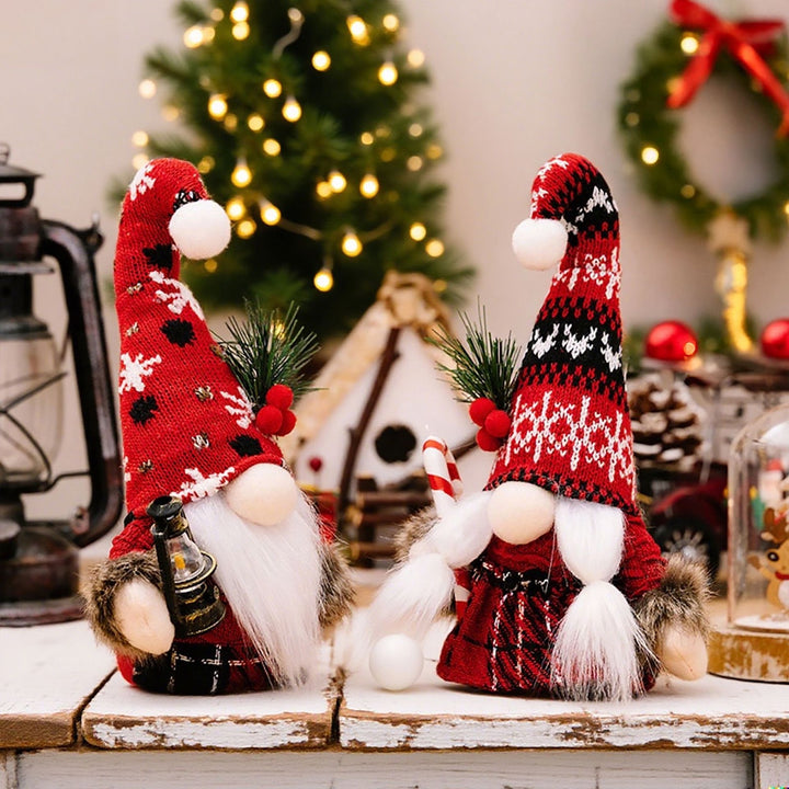 Wichtelfigur mit Accessoires, Stoff und Polyester