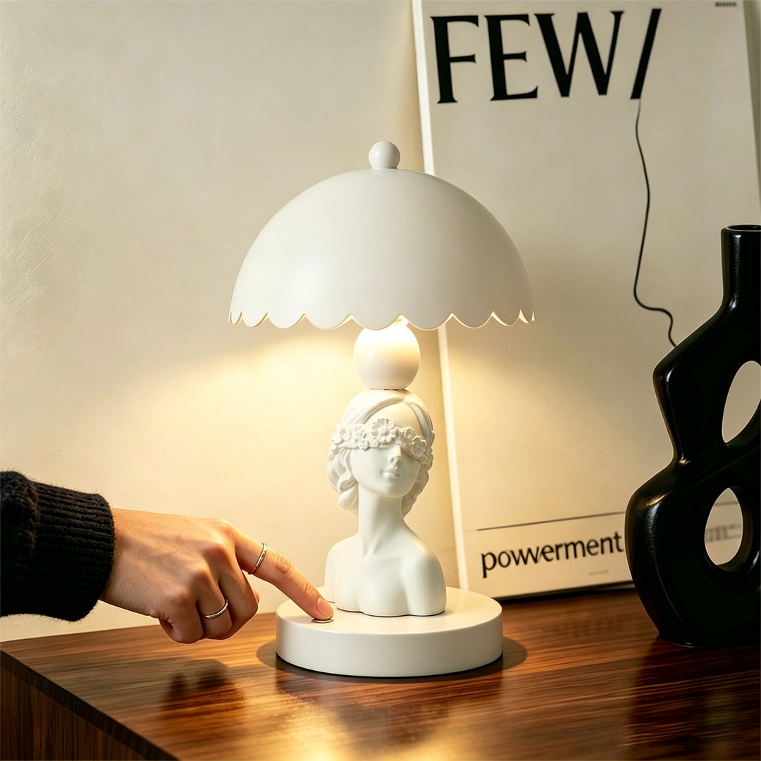 Moderne Kunstlampe mit Augenmotiv und Farbwechsel