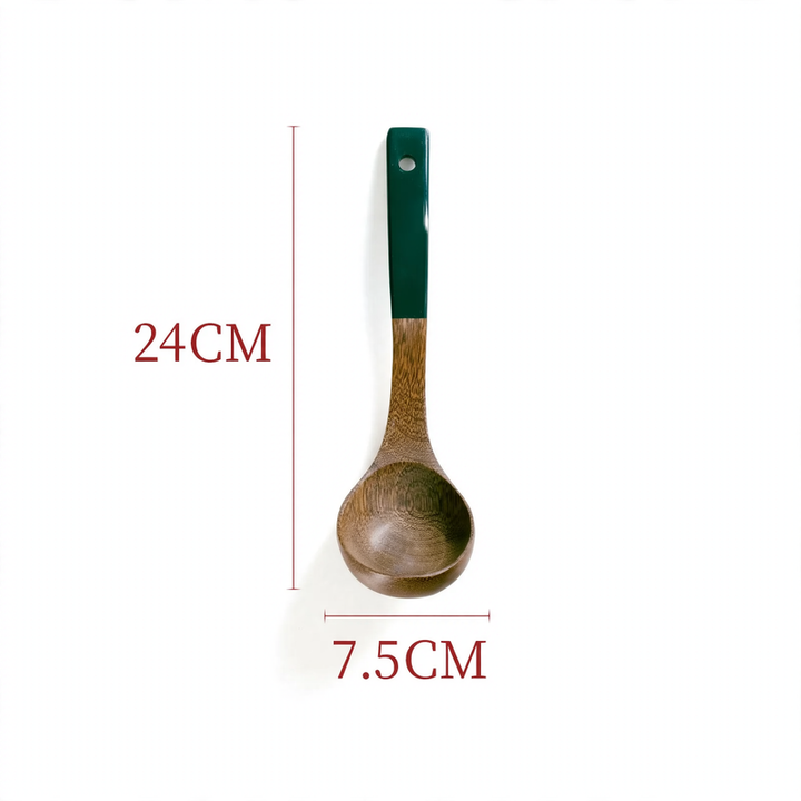 Kochbesteck aus Holz, verschiedene Formen