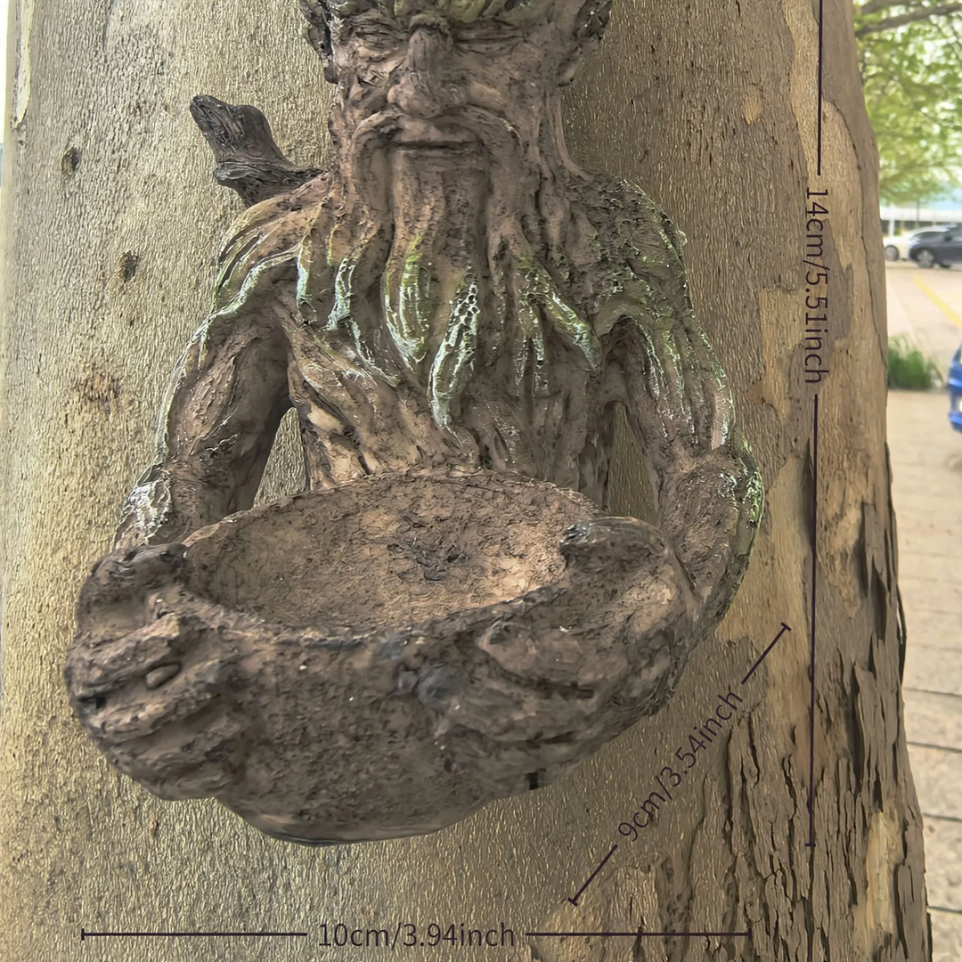 Baumgeist-Vogeltränke aus Kunstharz