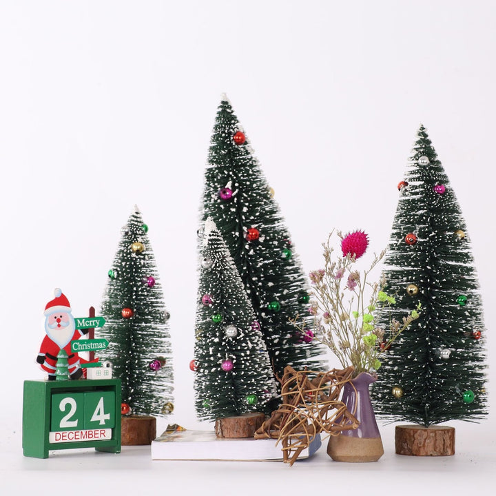 Mini-Weihnachtsbaum mit Schnee-Optik