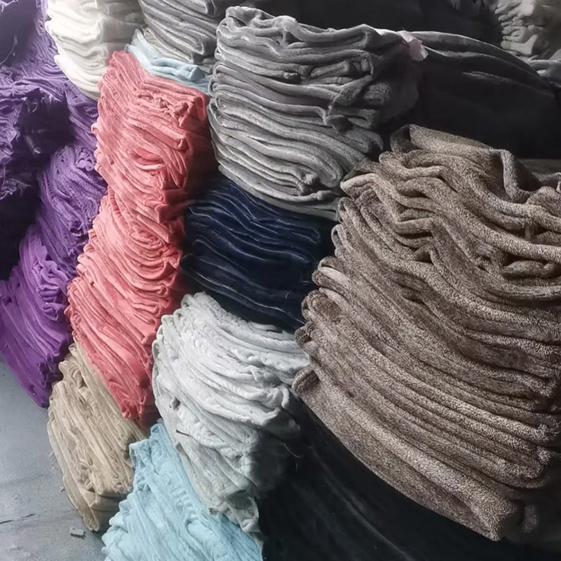 Kuscheldecke aus Polyester, Uni-Farben
