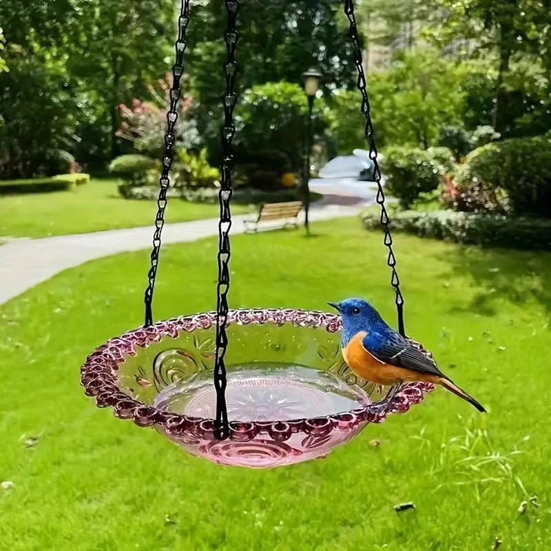 Hängender Futterspender und Vogelbad aus Kunststoff