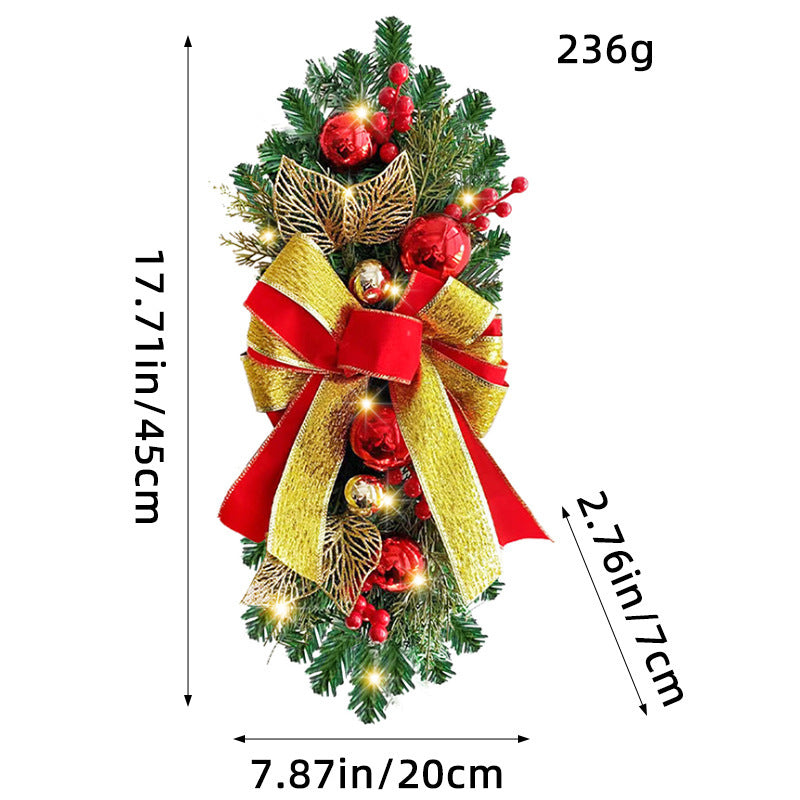 Dekorativer Weihnachtskranz aus Holz