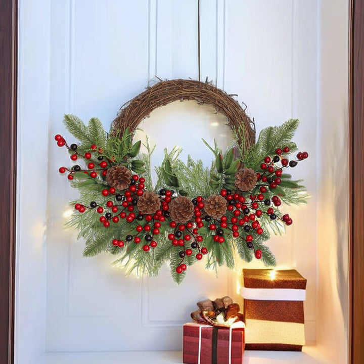 Weihnachtskranz mit Tannenzapfen und Beeren, 50 cm