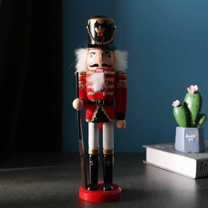 Dekorative Nussknacker-Figur aus Holz für Wohnräume