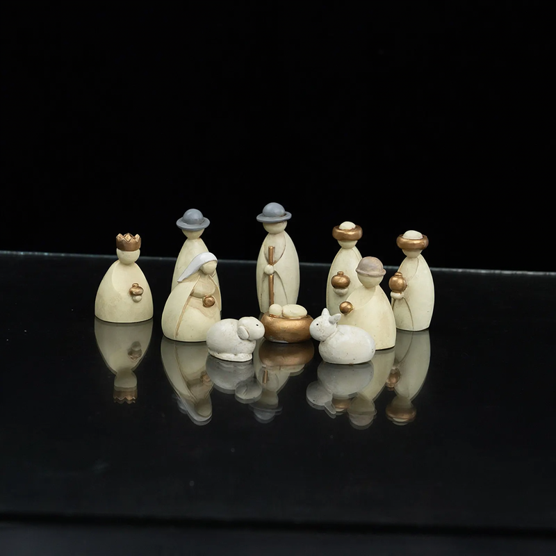 Krippenfiguren-Set aus Kunstharz