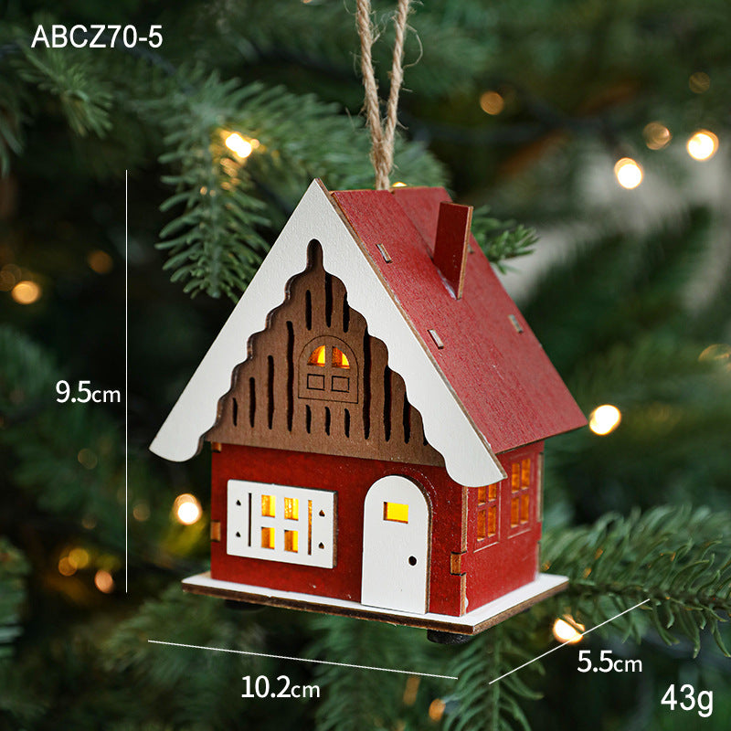 Beleuchtetes Holzhaus für Weihnachtsdekoration