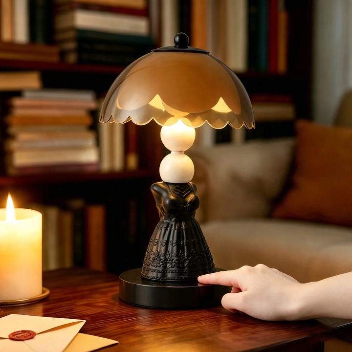 Vintage Kleid-Tischlampe aus ABS