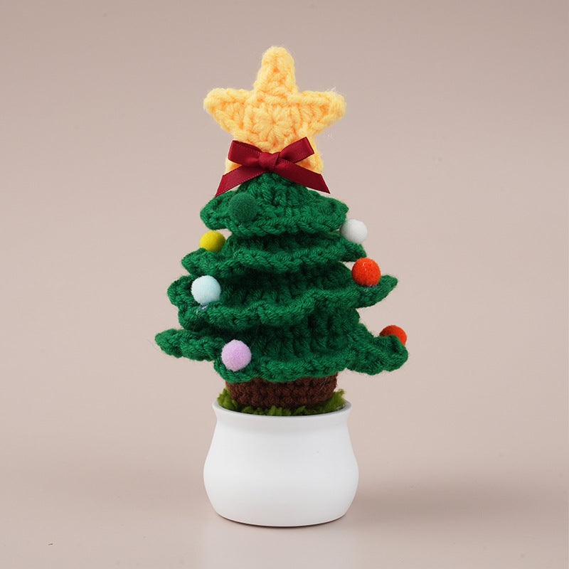 Gehäkelter Weihnachtsbaum im Topf