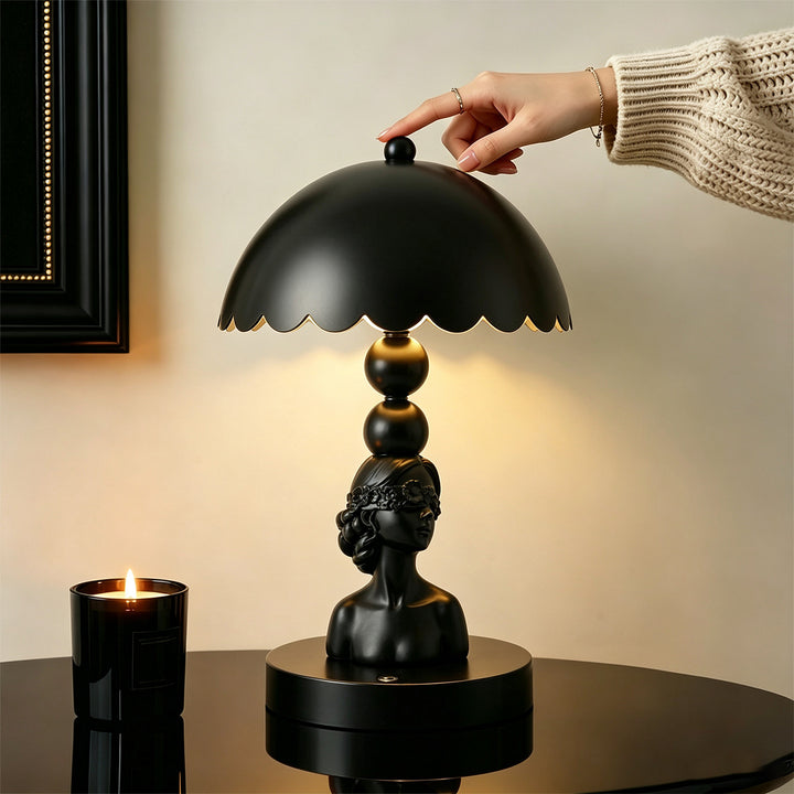 Augenbinde-Mädchen Tischlampe, ABS, schwarz