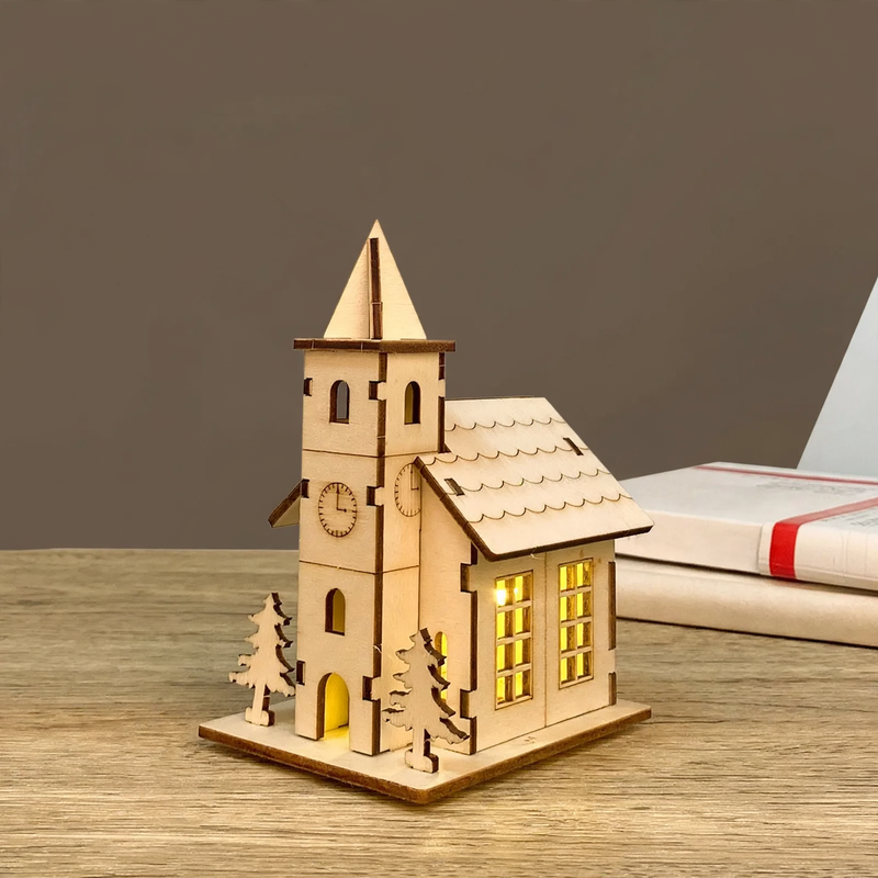 DIY-Weihnachtshaus aus Lindenholz mit Beleuchtung