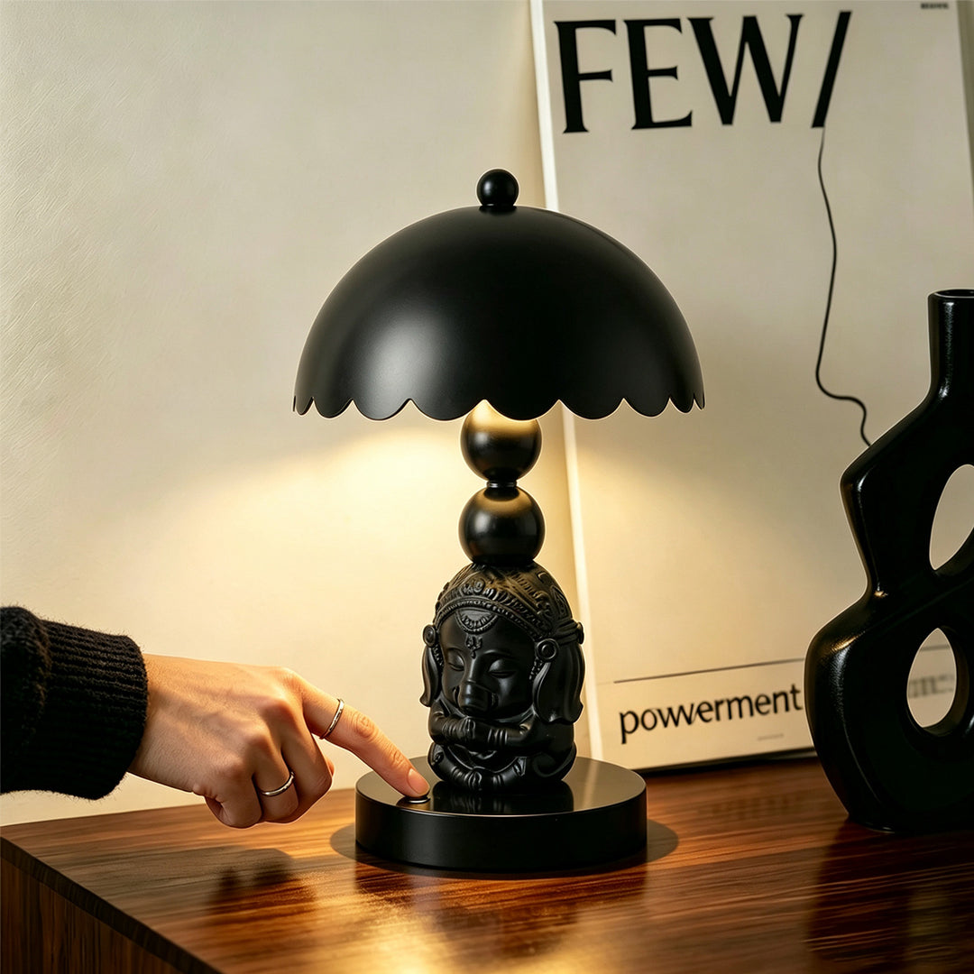 Elefanten-Tischlampe mit Reliefdetails, europäisches Design
