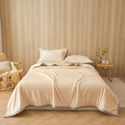 Flauschige Korallenfleece-Decke für Sofa und Bett