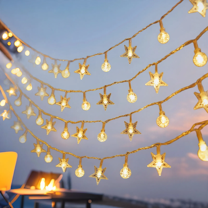 LED-Lichterkette mit Kugeln und Sternen für stimmungsvolles Licht