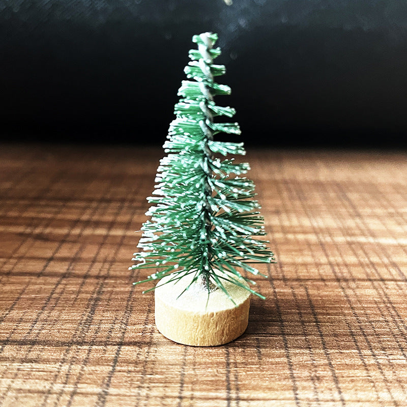 Mini-Weihnachtsbaum mit Schnee-Effekt