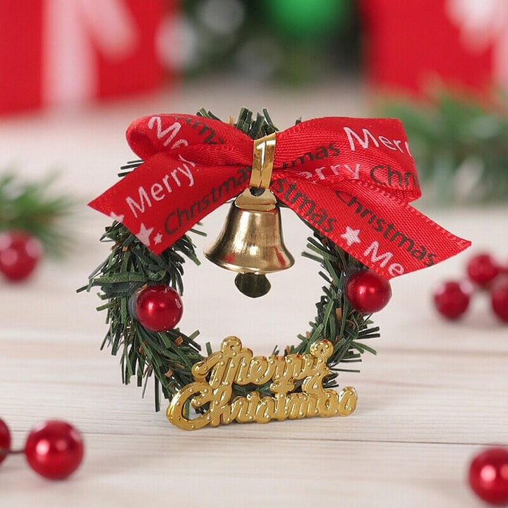 Kleiner dekorativer Weihnachtskranz