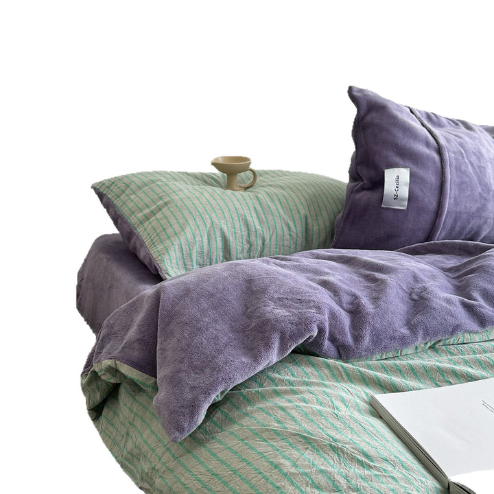 Gestreiftes Bettwäsche-Set aus Milchfaser-Fleece, warm und weich