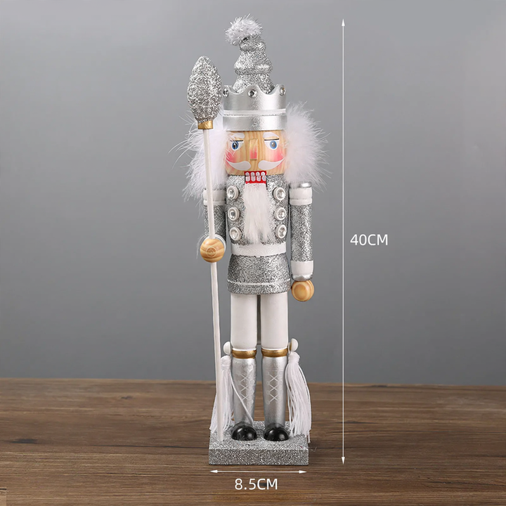 Nussknacker-Figur aus Kiefernholz
