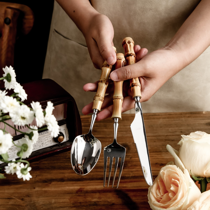 BambooElegance – Luxus Besteckset mit Bambusakzenten | Karnz