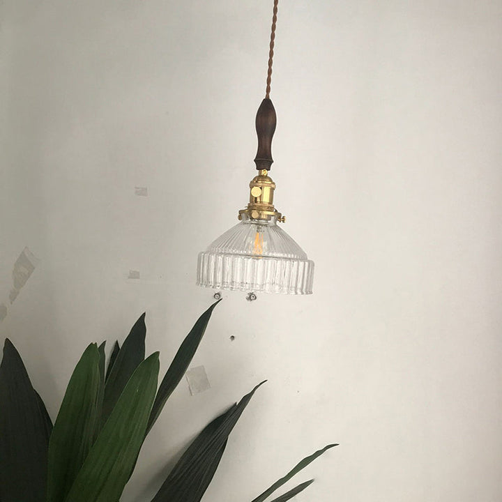 Rustikale Pendelleuchte mit gewelltem Glas - Industriedesign | Karnz
