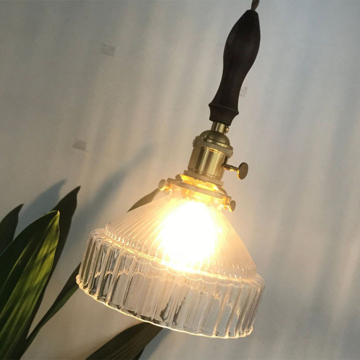 Rustikale Pendelleuchte mit gewelltem Glas - Industriedesign | Karnz
