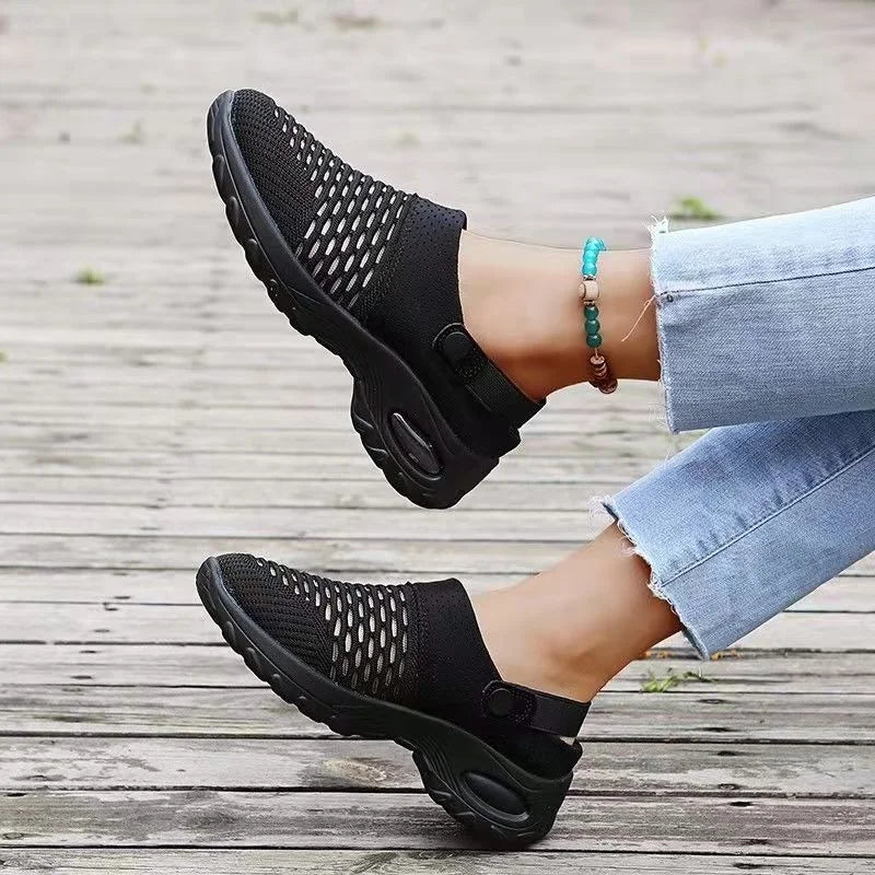 Orthopädische Damenclogs mit Luftpolstern zur Entlastung von Rücken und Knien