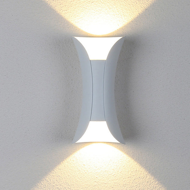 Moderne LED Außenwandleuchte - LumiEdge | Karnz