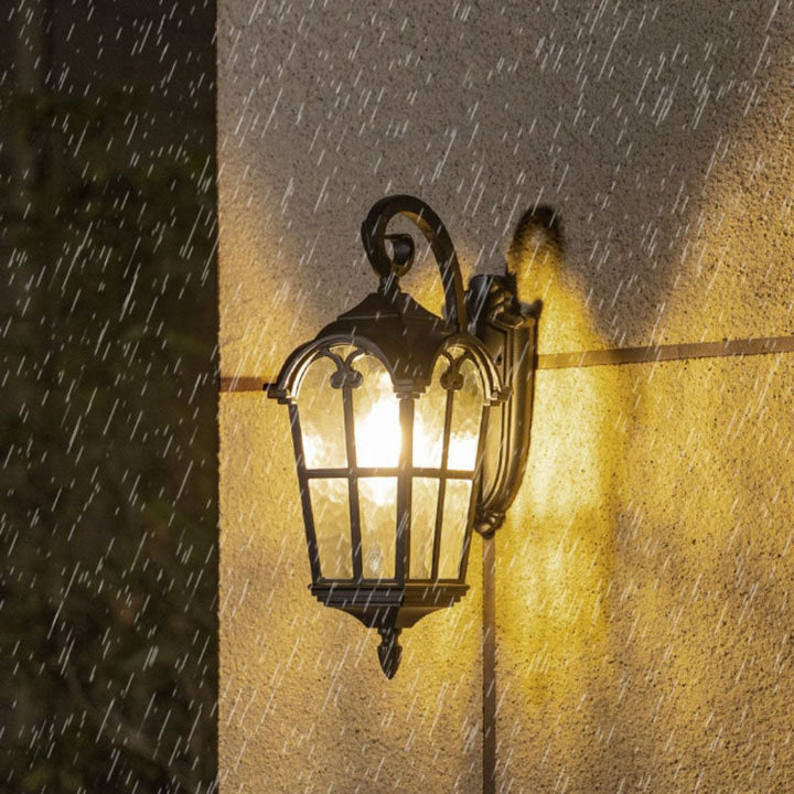 Traditionelle europäische quadratische Fensterform Aluminium Glas 1-Licht Wand sconce Lampe für Außenpatio | Karnz