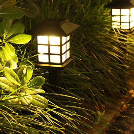 Traditionelle Rustikale Wasserdichte Solar-Haus ABS LED Außenlandschaftslicht Für Garten | Karnz
