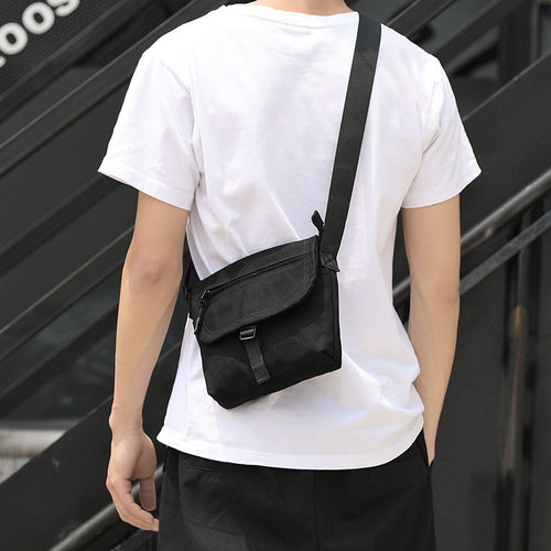 Minimalistische Utility Umhängetasche Karnz