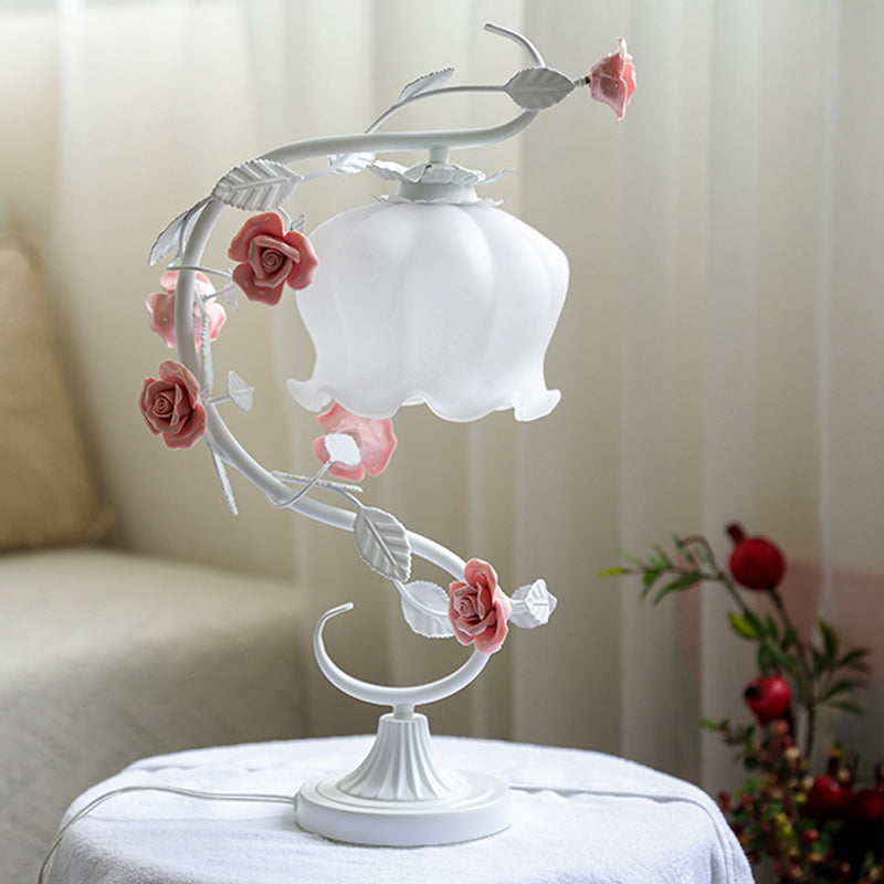 Rose Tae Lampe, Glas, Blumendesign, Nachttischlampe