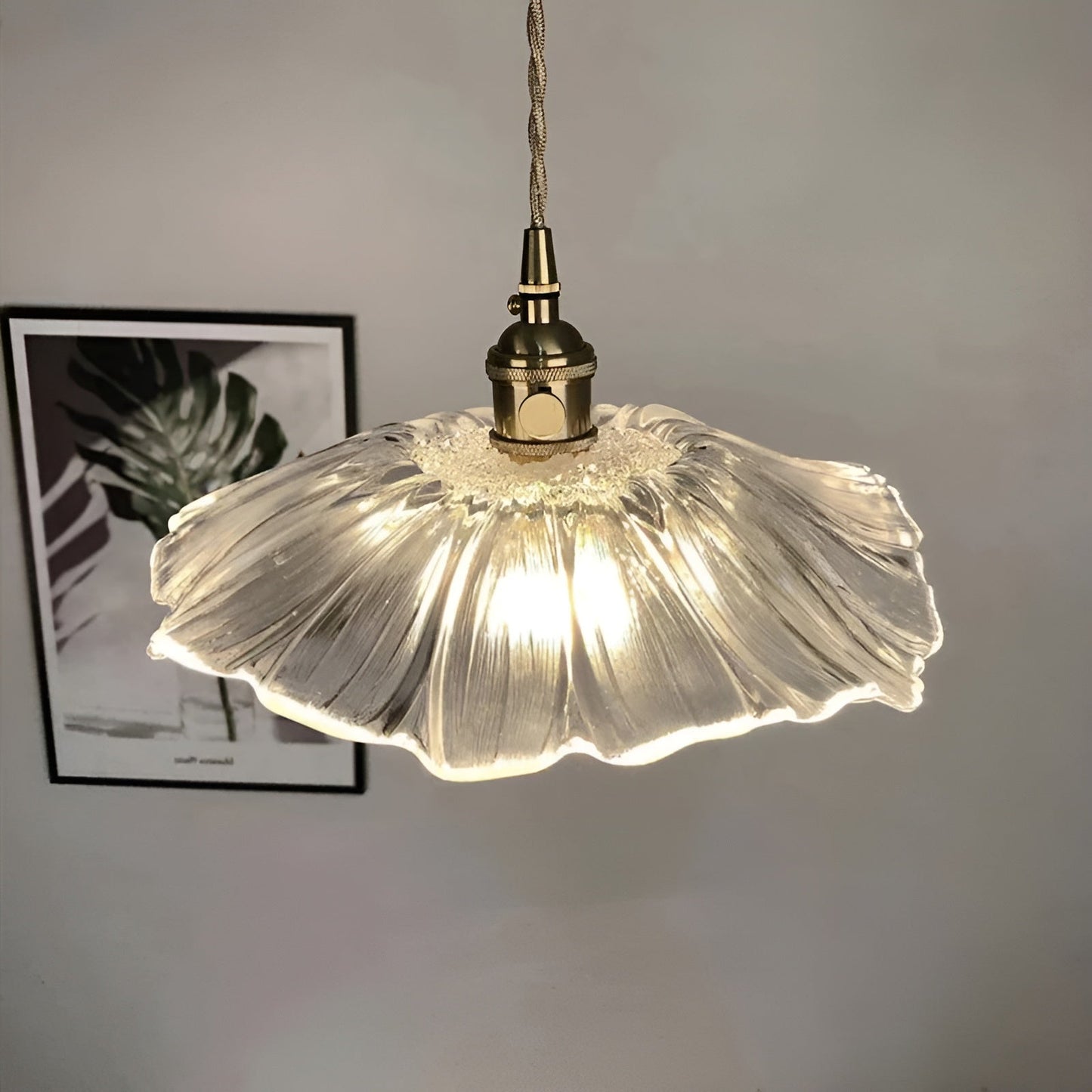 Hängeleuchte mit floralem Motiv – Warmes Licht & stilvolles Design | Für Ihr Zuhause | Karnz