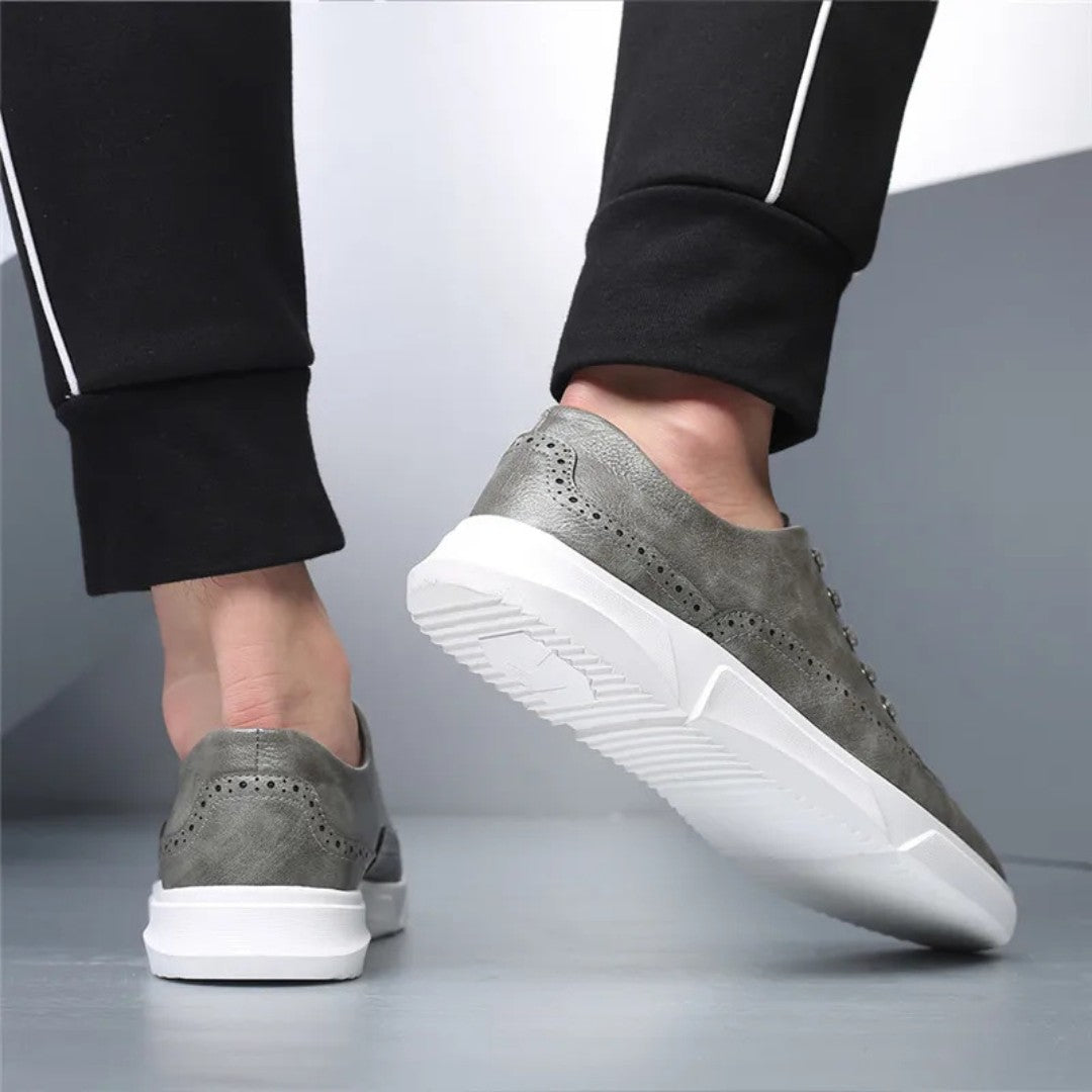 Leder Brogue Sneaker mit Gummisohle