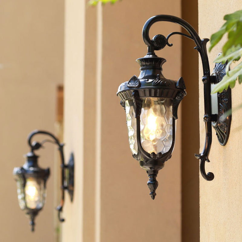 Schwarze Glocken-Wandleuchte Klassisches Rippen-Glas 1 Glühbirne Innenhof-Wandbeleuchtung für Außen | Karnz