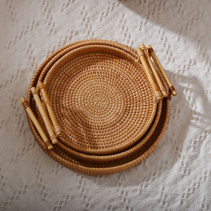 Runde Servierplatte aus geflochtenem Rattan Karnz