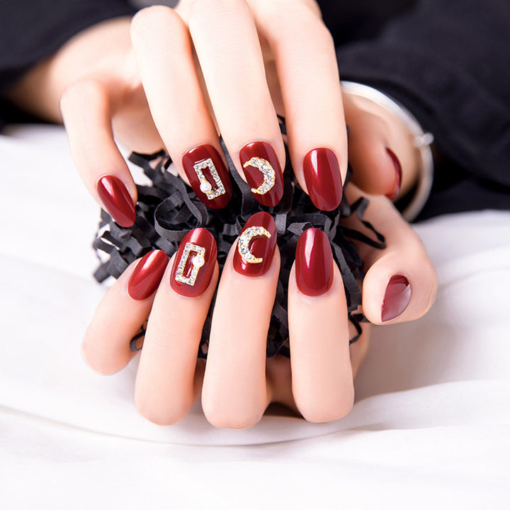 Elegante Dekorative Press-On Nagelspitzen Karnz