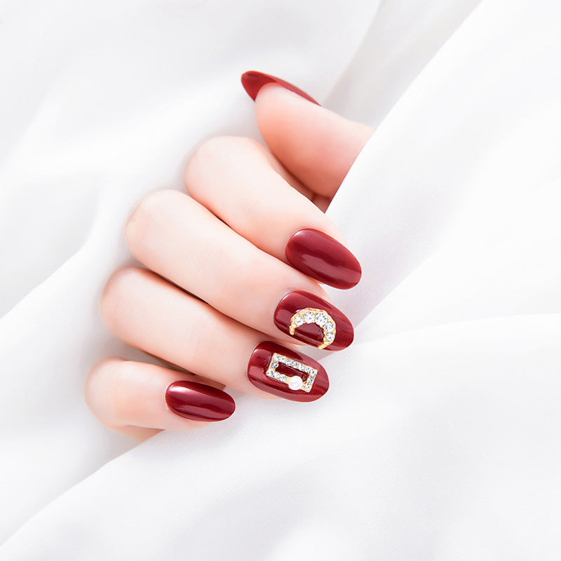 Elegante Dekorative Press-On Nagelspitzen Karnz