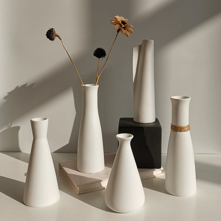 Zeitgenössische geometrische Keramik Vase Karnz
