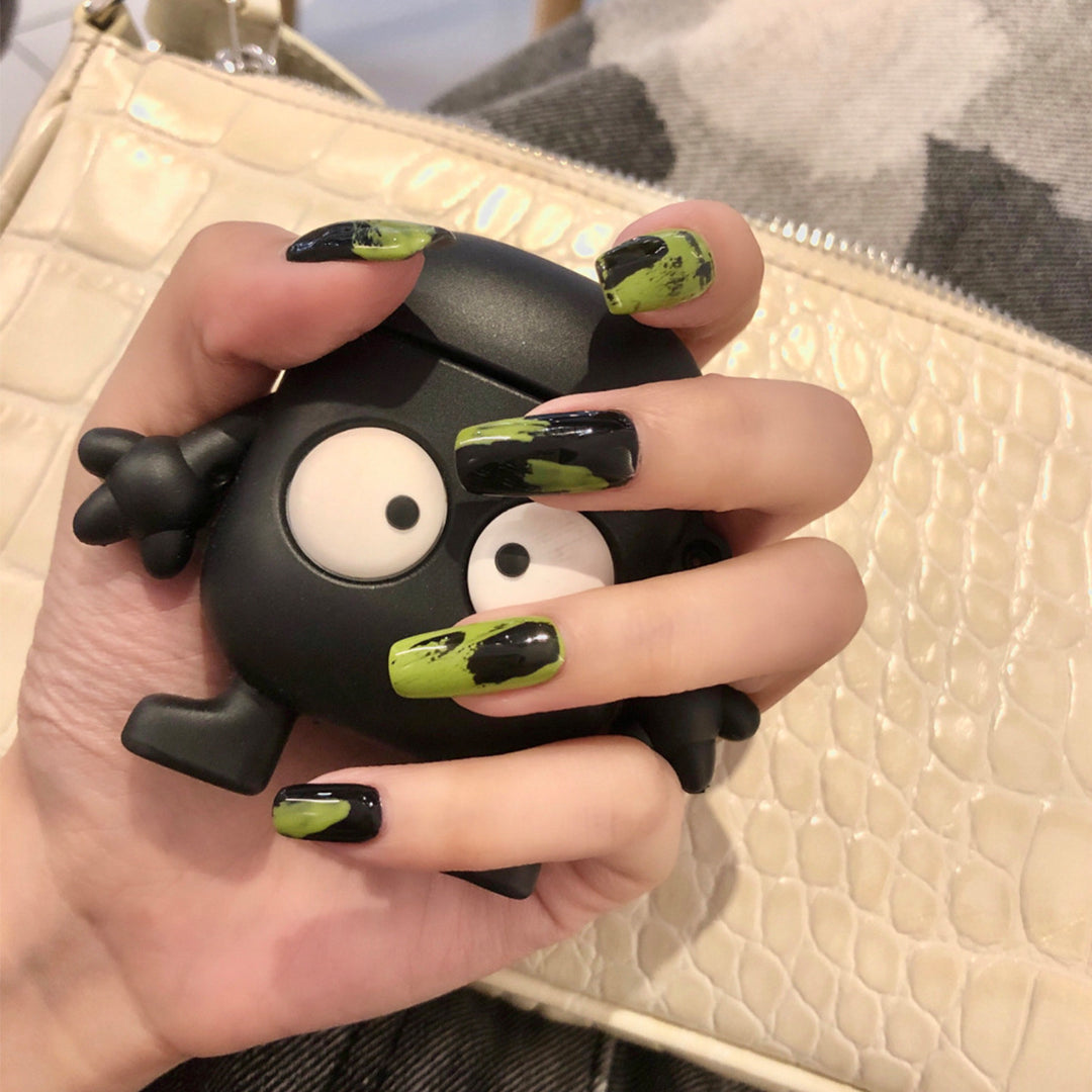 Kreative Nagelkunst im modernen Design Karnz
